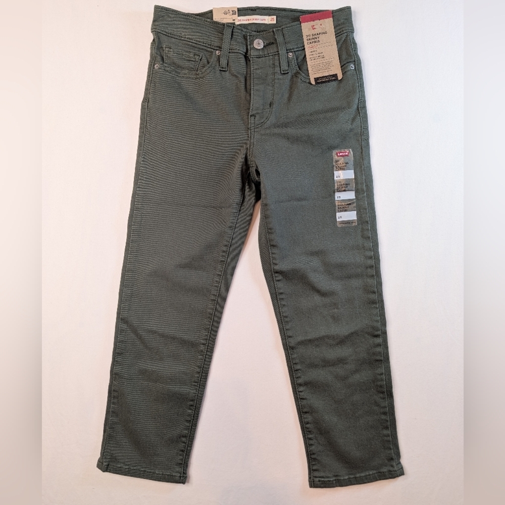 25. Nwt‎ Levi's Olive Denim Pants
